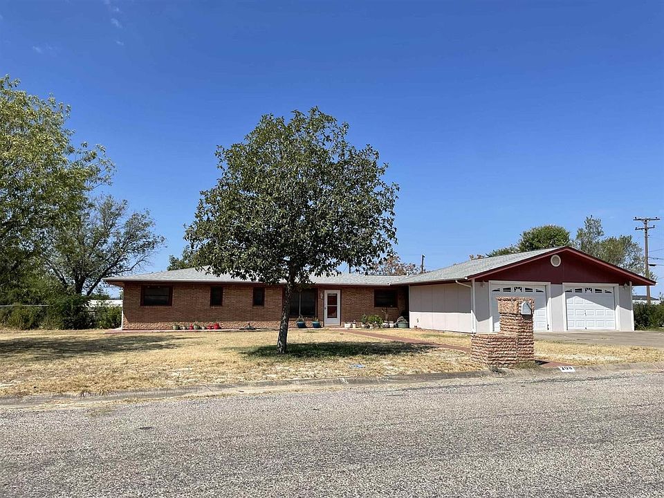 1st image of 208 N Broadview St