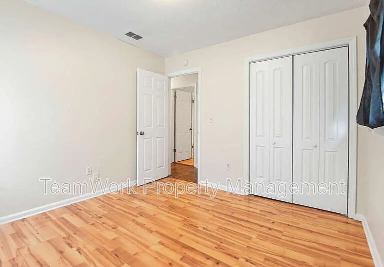 4467 Donwood Cir — Photo 24