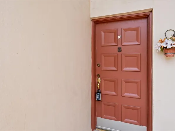 500 Orange Dr APT 10, Altamonte Springs, FL 32701