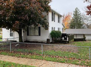 632 Hyatt St, Eaton Rapids, MI