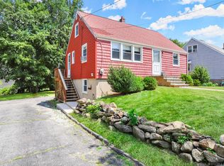 22 Tracey St, Norwalk, CT 06850