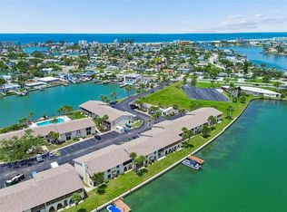 552 Plaza Seville Ct APT 97, Treasure Island, FL 33706