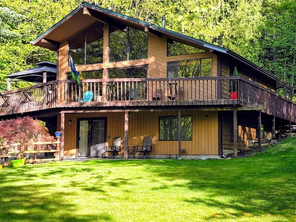 1832 Emerald Lake Way, Bellingham, WA 98226