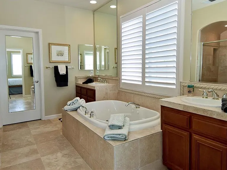 1162 S Chanterella Dr — Photo 19