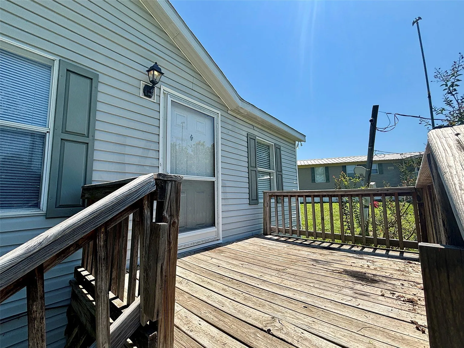 3 bed, 2.0 bath, 1344 sqft, $1,350 — Photo 3