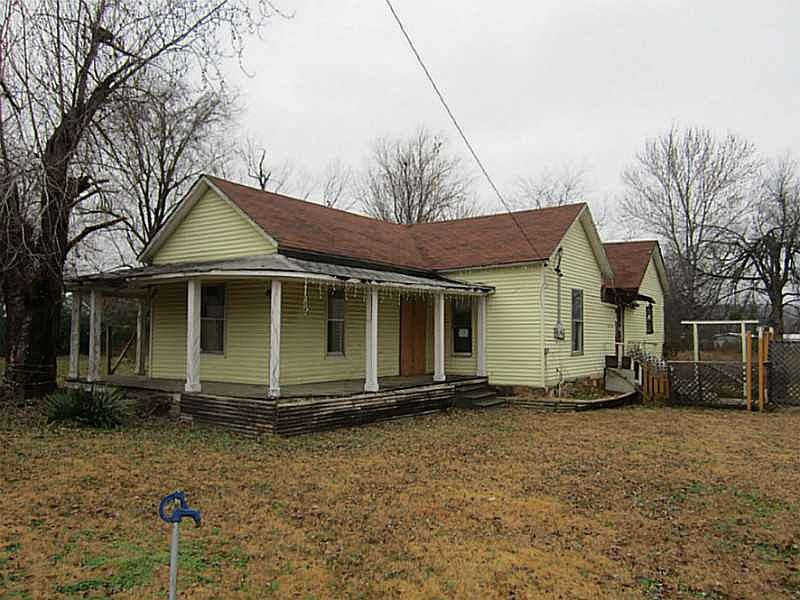 1st image of 21406 W 6th St
