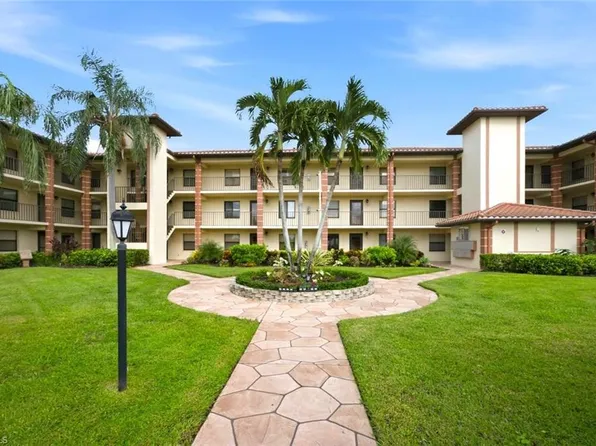 7240 Coventry CT #329, NAPLES, FL 34104