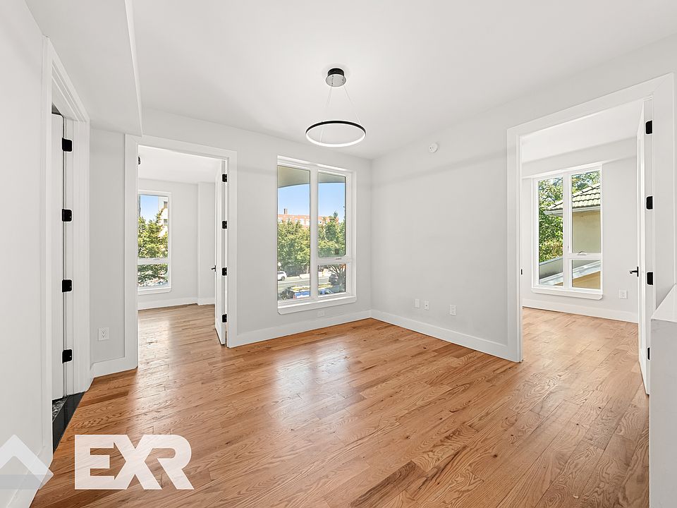 1st image of 2112 Avenue P #206
