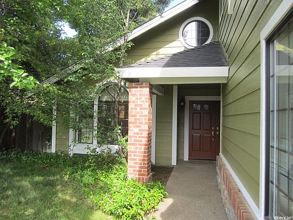 4th image of 108 Ainsworth Way