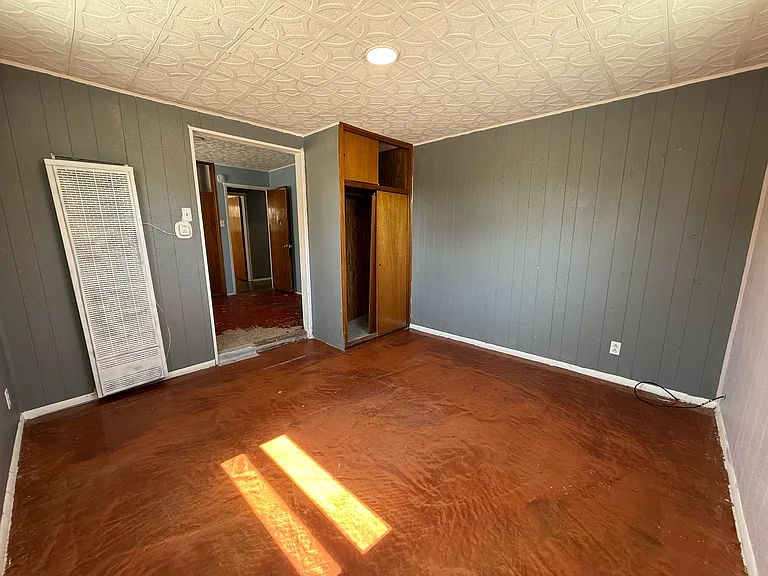1325 San Clemente Ave NW — Photo 11