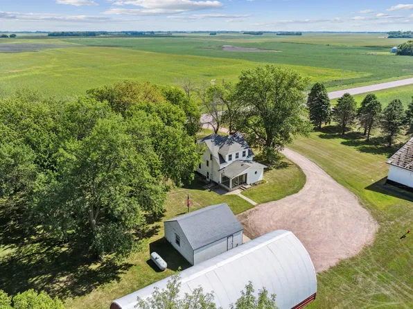 887 State Highway 263, Welcome, MN 56181