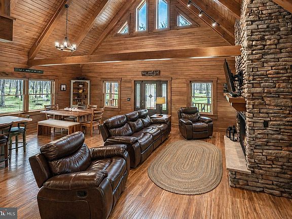 4th image of 75 Fern Loop Dr