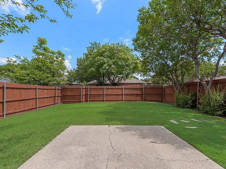 2618 Trumpet Dr — Photo 5