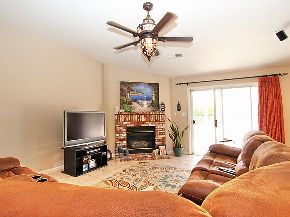 5th image of 2662 Vineyard Cir