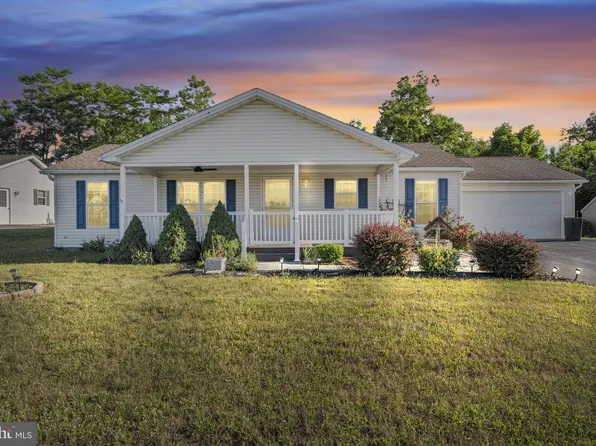 16 Orchard Ave, Carlisle, PA 17015