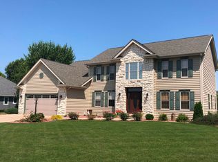 6350 Pheasant Creek Trl, Racine, WI 53406