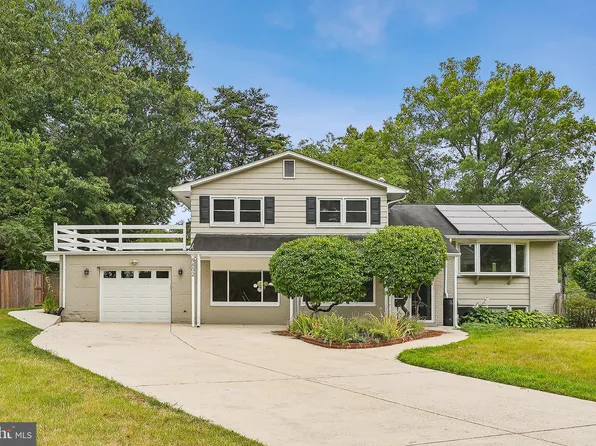 8802 Fort Hunt Rd, Alexandria, VA 22308