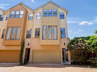 950 Patterson St, Houston, TX 77007