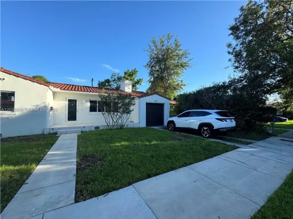 2250 SW 21st St, Miami, FL 33145