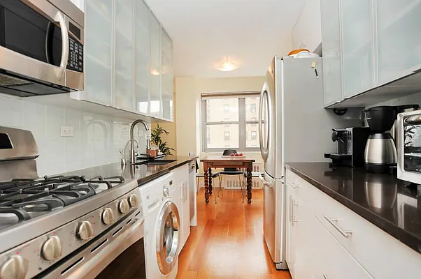 Rented by Town Residential | media 5