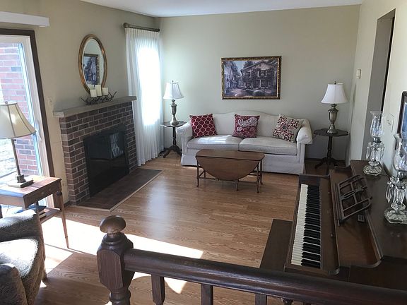 5th image of 2635 College Hill Cir #164