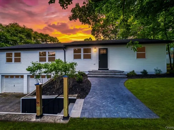 452 Vineyard Avenue, Highland, NY 12528