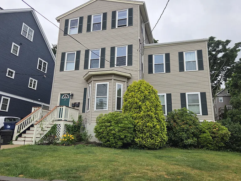 29 Kittredge St #1 — Photo 1