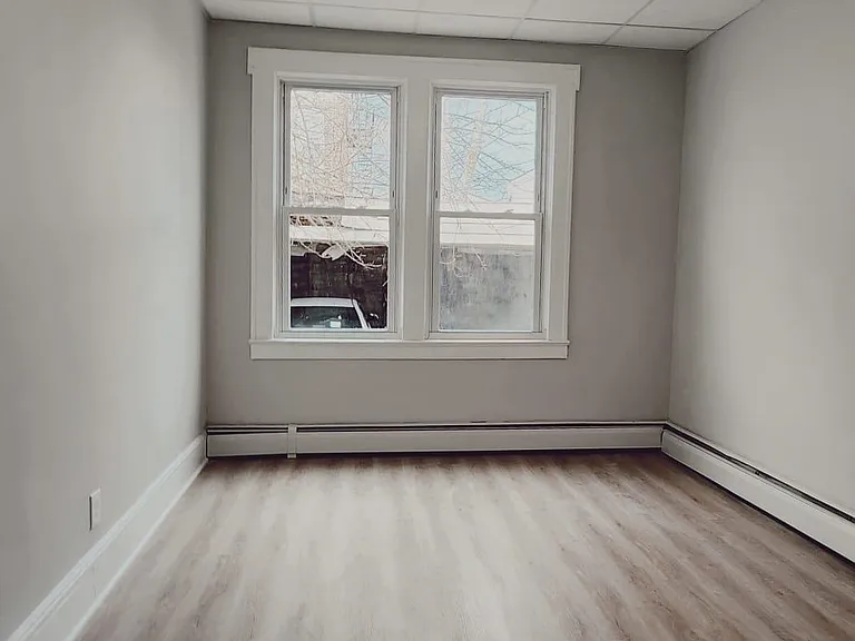 264 Lexington Ave #1R — Photo 10
