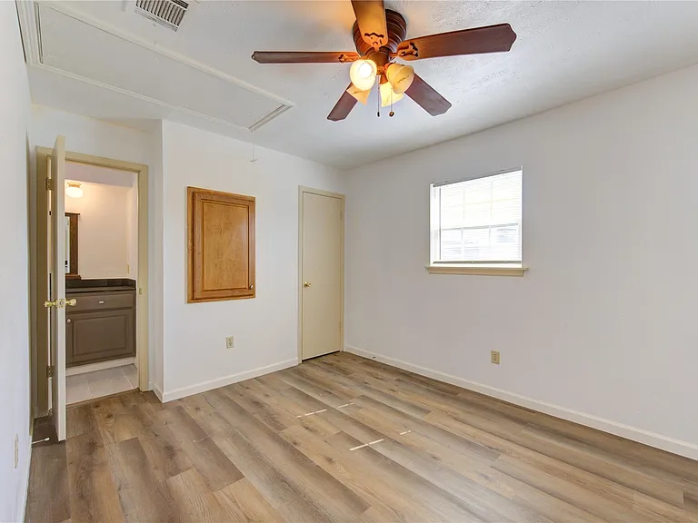 4403 Willow Beach Dr — Photo 28