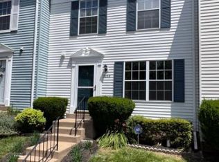 3028 Braxton Wood Ct, Fairfax, VA 22031
