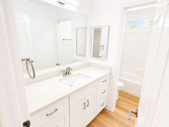 3rd image of 612 Calle Canasta APT 1