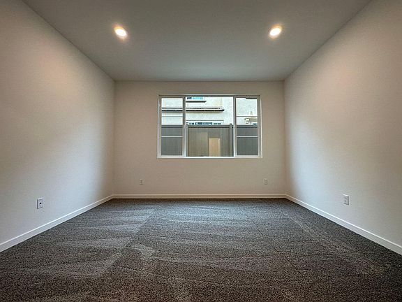 3rd image of 2326 Village Ct
