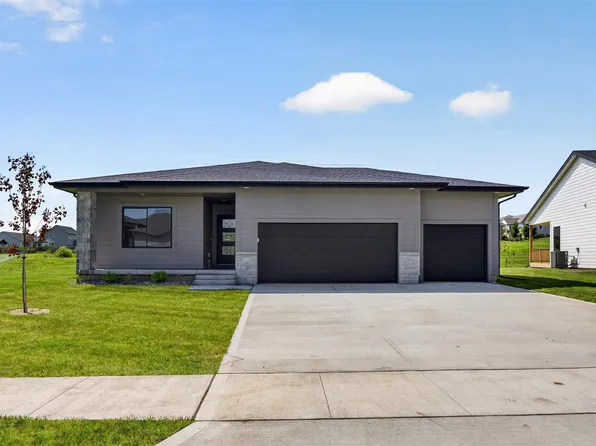 16314 Ironwood Ln, Urbandale, IA 50323