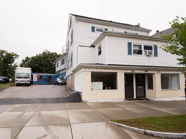789-795 Plymouth Ave, Fall River, MA 02721