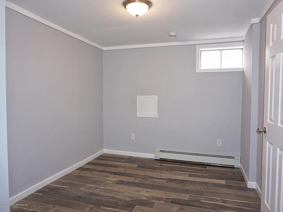 2nd image of 31 Walnut Rd