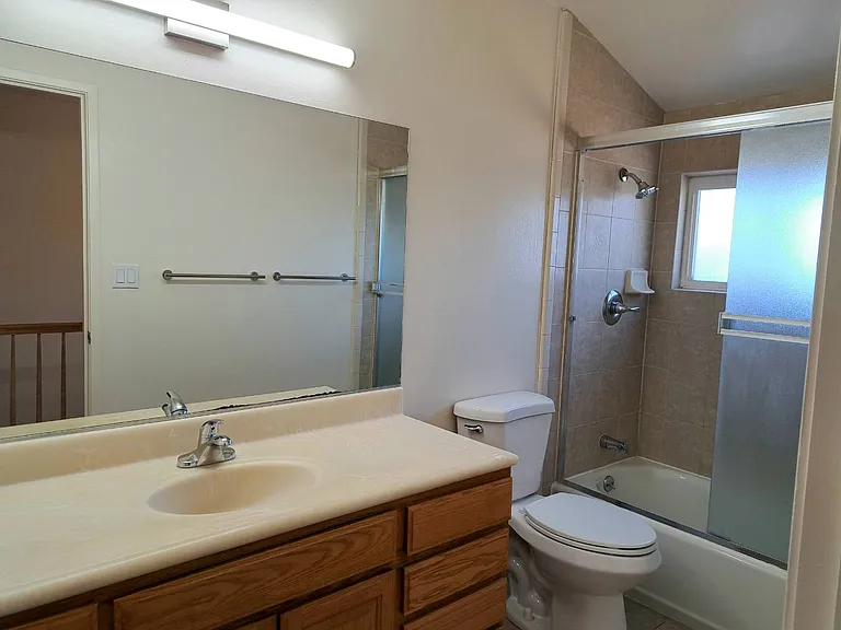 21835 Hyannisport Dr — Photo 7