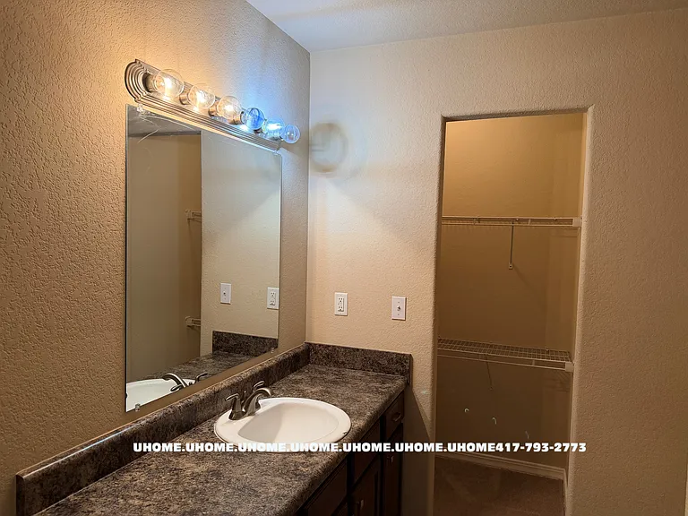 1721 Massachusetts Ave — Photo 10