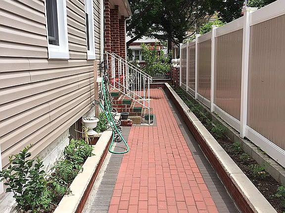 3rd image of 106-54 97th St