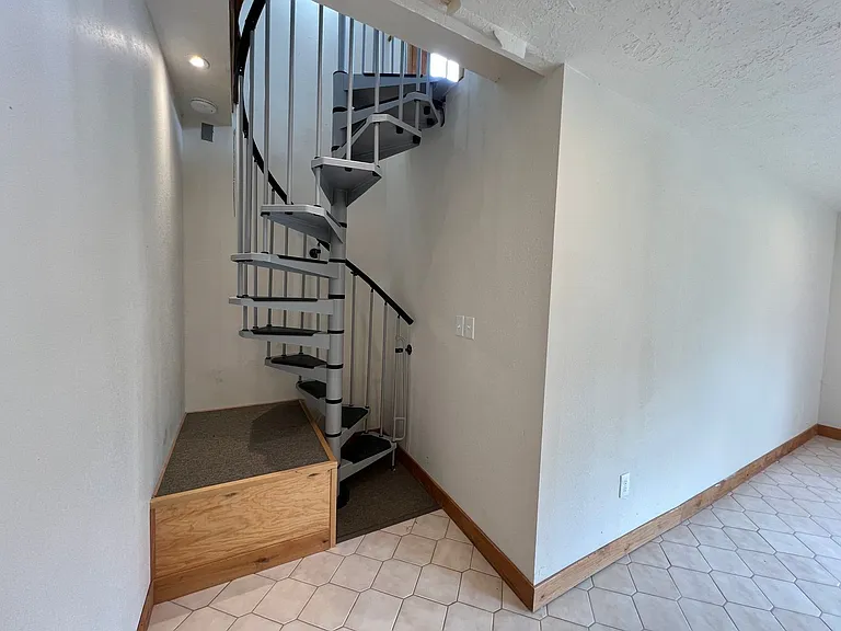 52471 Reedsford Rd — Photo 10