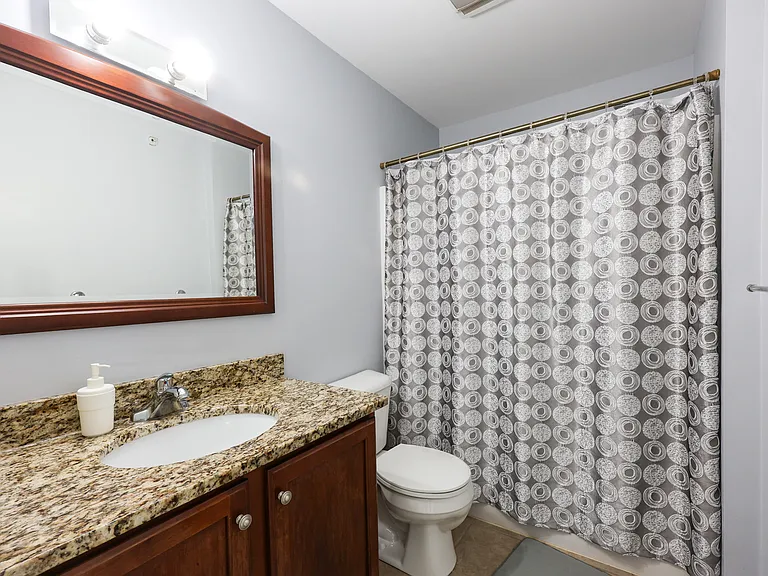 7 W Church St #4 — Photo 20