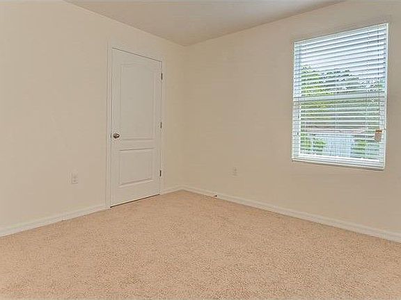 4th image of 10127 Hawk Storm Ave