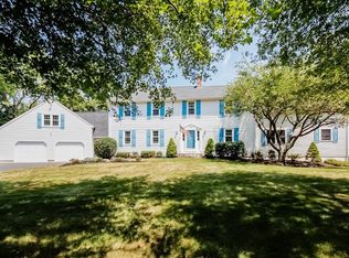 50 Old Powder House Rd, Lakeville, MA 02347