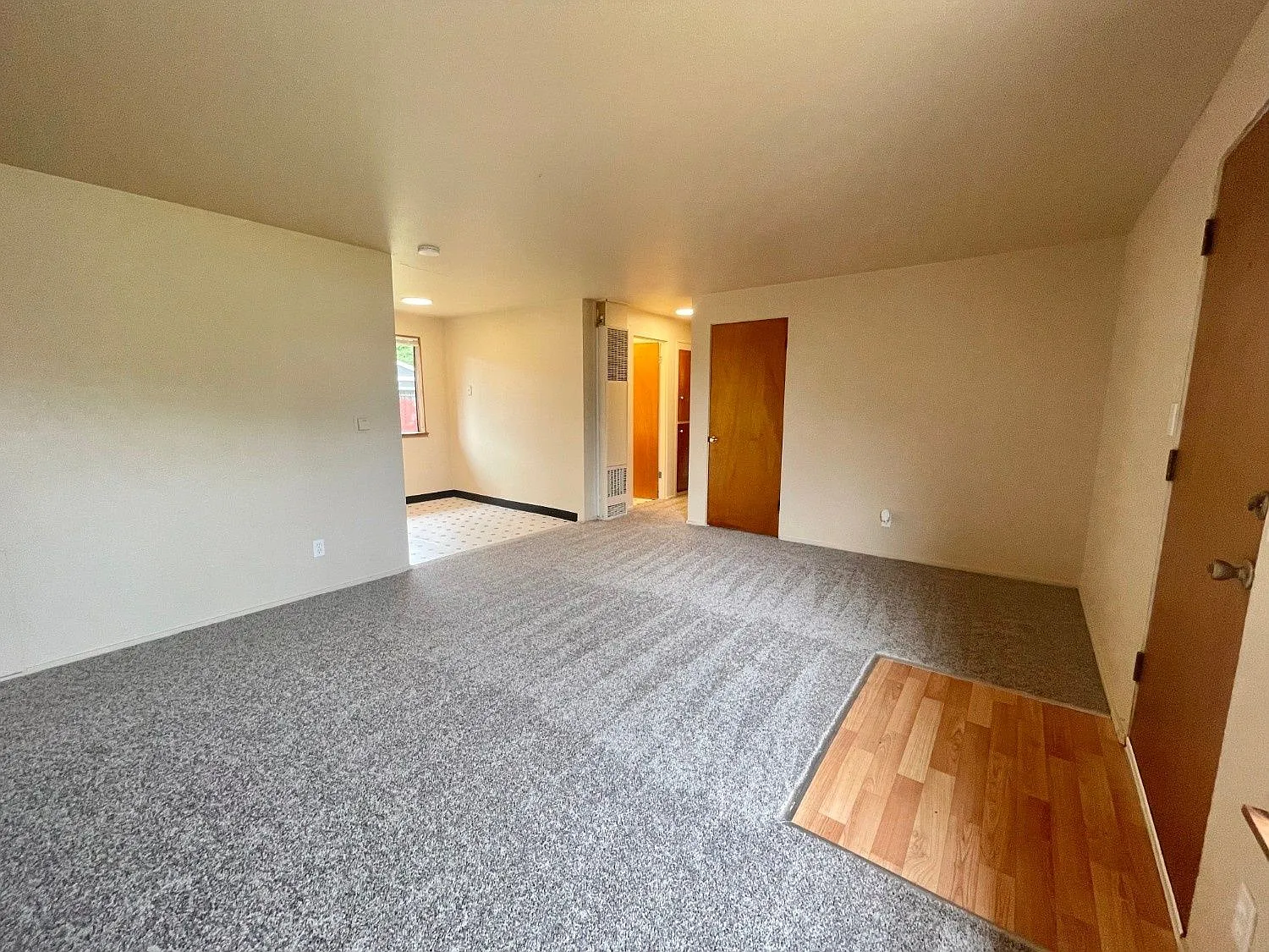 2 bed, 1.0 bath, $1,595 — Photo 3