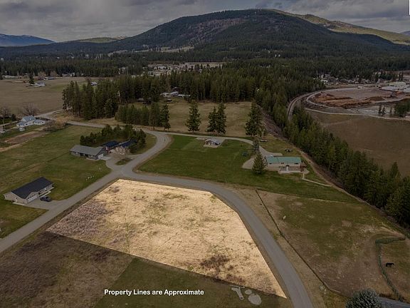 3rd image of 4 E Mountain View Rd