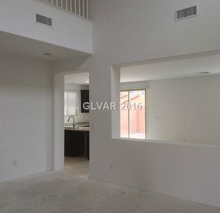4th image of 528 Stonegate Meadow Ave