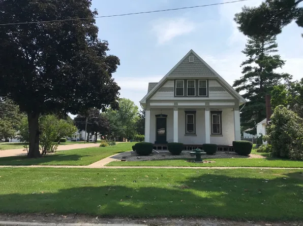 1011 5th Ave, Mendota, IL 61342