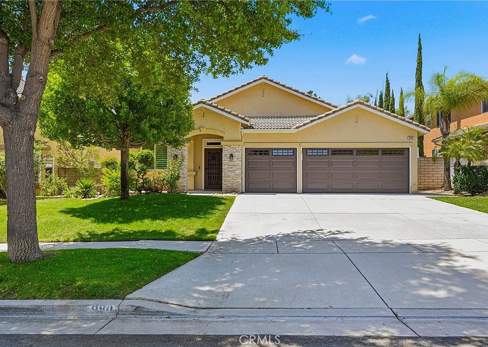 1st image of 980 Hemingway Dr