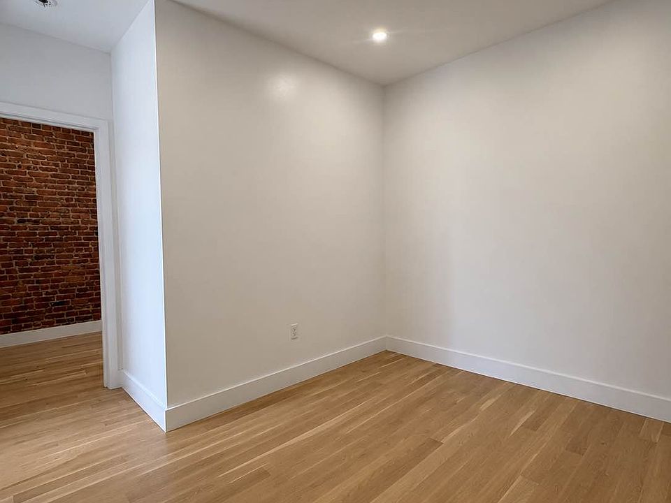 1st image of 28 Bedford St APT 14
