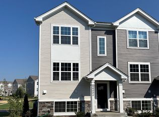 6600 Linden Trl, Wonder Lake, IL 60097