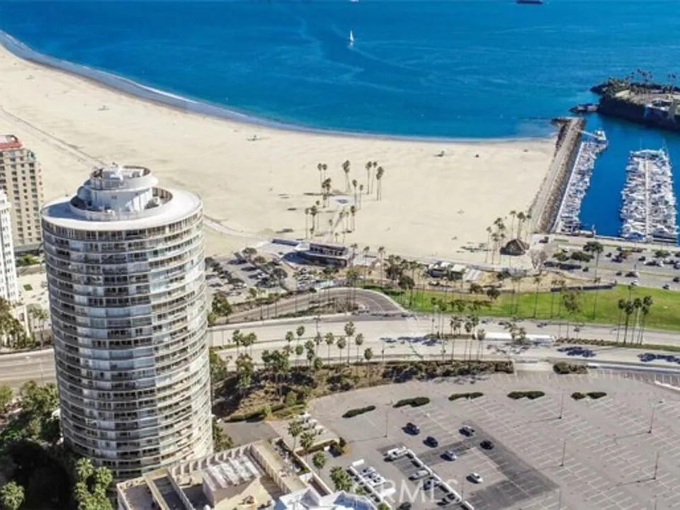 700 E Ocean Blvd #1102
